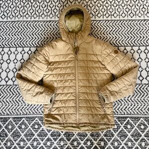 Men’s medium PAKA lightweight puffer jacket